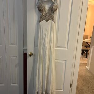 Off white PROM DRESS size 4